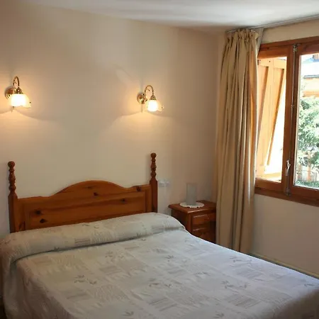 Llacs De Cardos Hotell