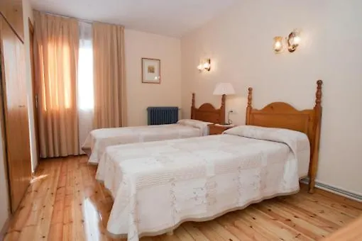 Llacs De Cardos Hotel
