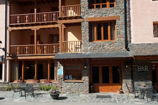Llacs De Cardos Hotel Tavascan