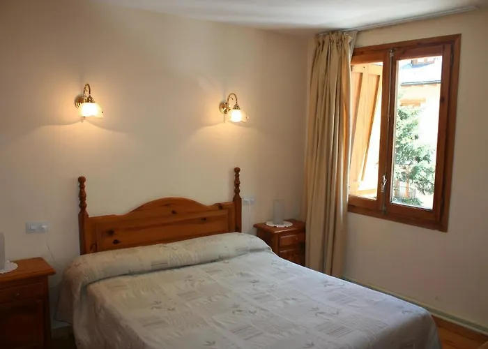 Llacs De Cardos Hotel